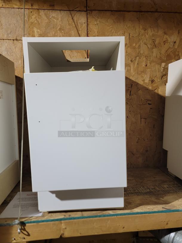 *NEW* Metro Lionville modular cabinet from bulk inventory, showcasing premium construction and sleek design.