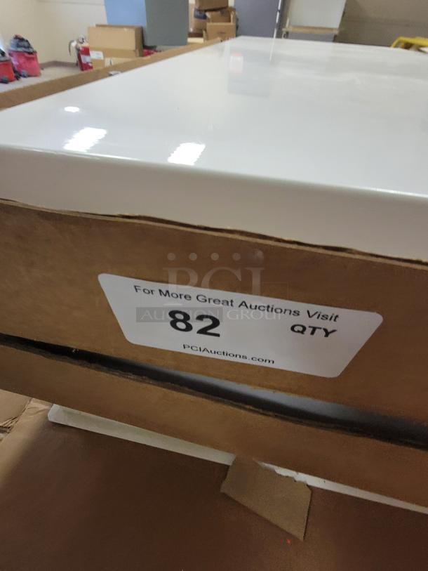 Lot of 20 new Modular International M4SEDI LED recessed light fixtures, high-quality, modern design, minor damage on two units.