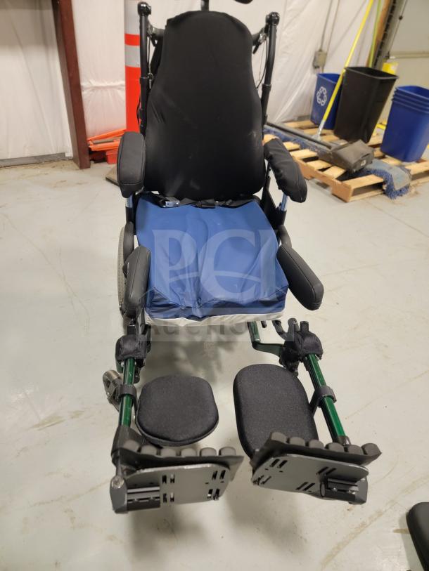 Premium Quickie IRIS Tilt-in-Space Wheelchair, excellent condition, JAY backrest, pressure-relief cushion, elevating leg rests.