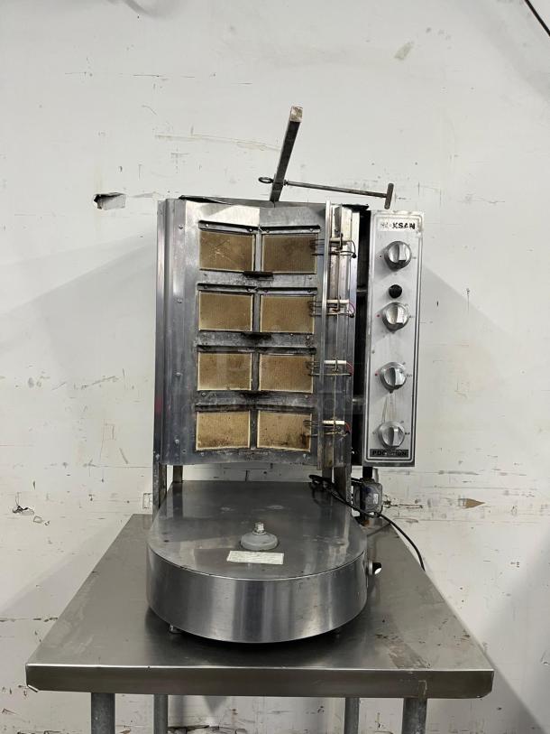 INOKSAN PDG400N Doner Kebab Machine, Natural Gas, Mesh Shield, 132-165 lb. Capacity, Vertical Broiler, used condition.