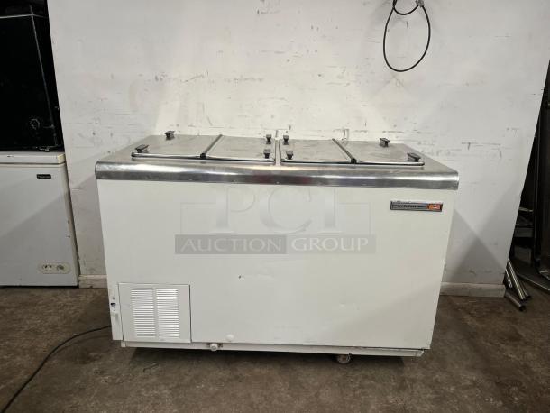 KELVINATOR 4 Door Ice Cream Dipping Cabinet, white, metal, visible brand label, used condition, four lid design.