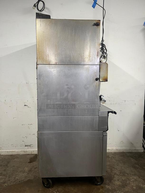 Vulcan VIR1F_NAT 36-inch gas broiler, deck-type, single infrared burner, 100000 BTU, in used condition.