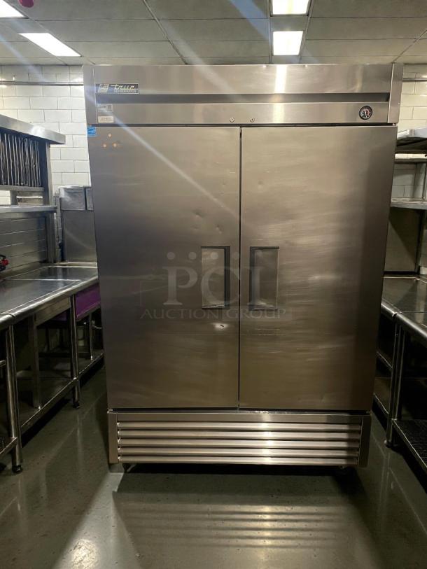 True T-49 commercial reach-in refrigerator, stainless steel, excellent condition, tested, 115V, single phase, USA-made.