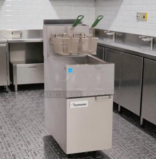 Frymaster Commercial Gas Fryer, natural gas, fully tested, excellent condition, model FRY-L-FRY-0226, USA-made.
