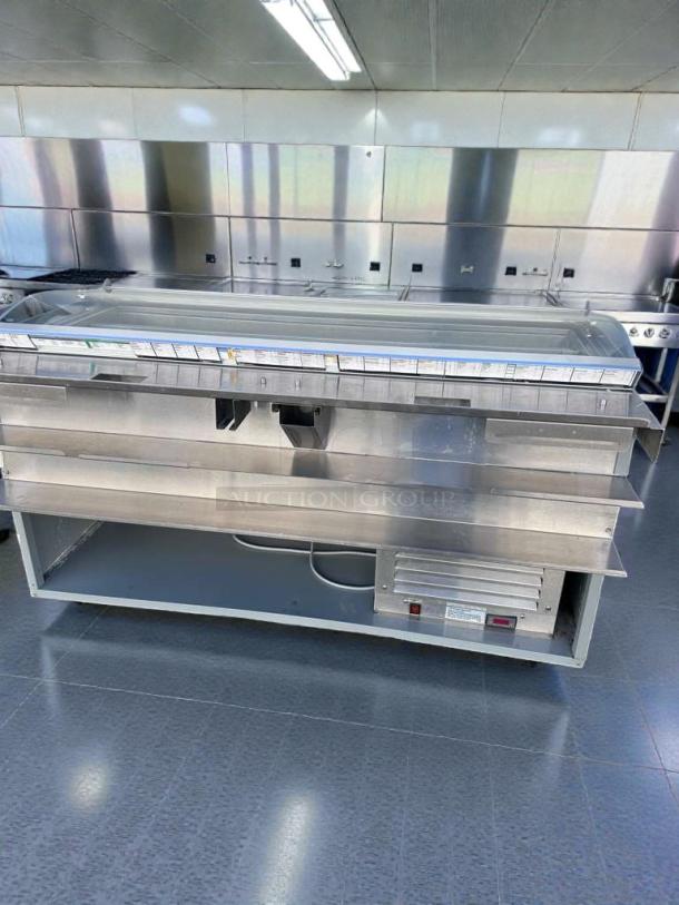 Commercial Grade Refrigerated Deli Display Case with glass sneezeguard, excellent condition, fully tested, model DEL-L-REF-0576.