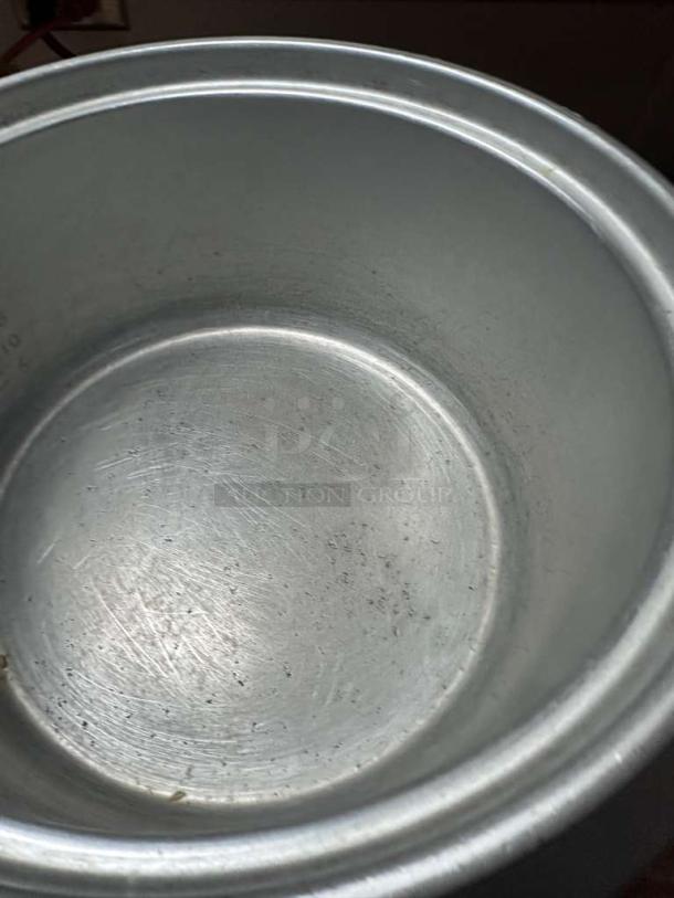 Thunder Group SEJ-50000 commercial rice cooker interior; outstanding condition, NSF & UL listed, fully operational.