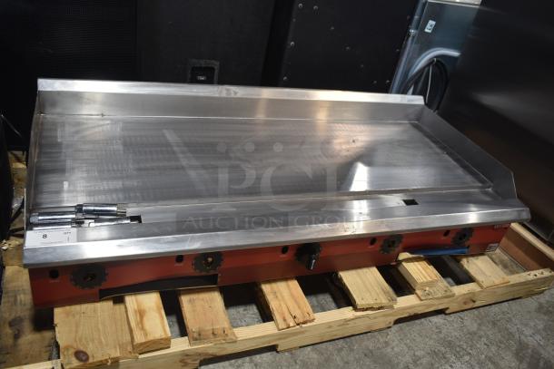 Brand new 2025 Avantco 177CAG60MG commercial natural gas flat top griddle. Scratch and dent condition; stainless steel.