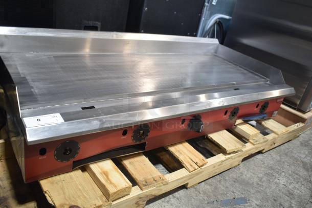 Brand new Avantco 177CAG60MG commercial gas griddle. Scratch and dent condition. Flat top design. Countertop model.
