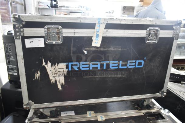 Createled AirBLADE-15 indoor full color SMD panels in hard case, scratched exterior, with locking mechanism and wheels.