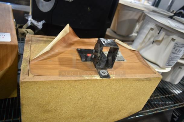 5 speakers set, includes a Bose 201 V with visible wear and peeling laminate, mounted brackets, auction item.