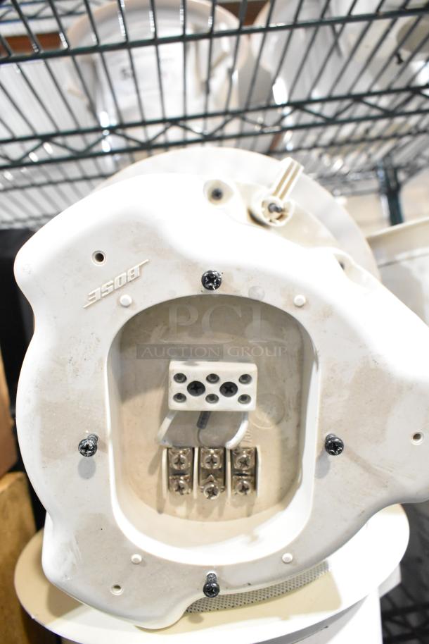 4 Bose FreeSpace DS 16F speakers, white, showing terminal connections, slight wear. Premium sound quality, great condition.