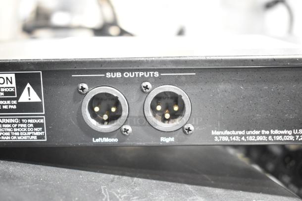 Shure PG4 Internal Antenna Diversity with sub outputs for Left/Mono and Right channels, labeled for connection safety.