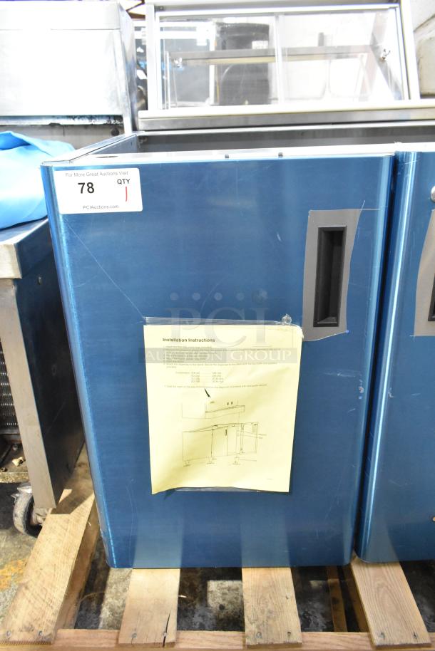 Brand new Hoshizaki SD-750 ice machine and water dispenser stand with visible scratch and dent. Includes installation instructions.