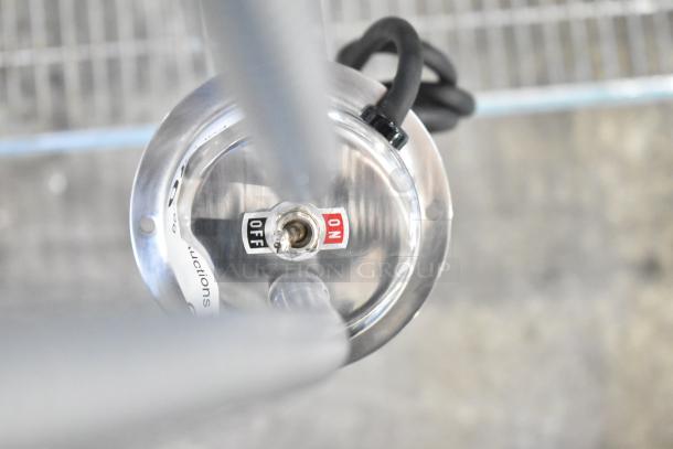 Avantco Commercial 2 Head Lamp, stainless steel switch, 115 volts, 1 phase. Features marked ON/OFF toggle.