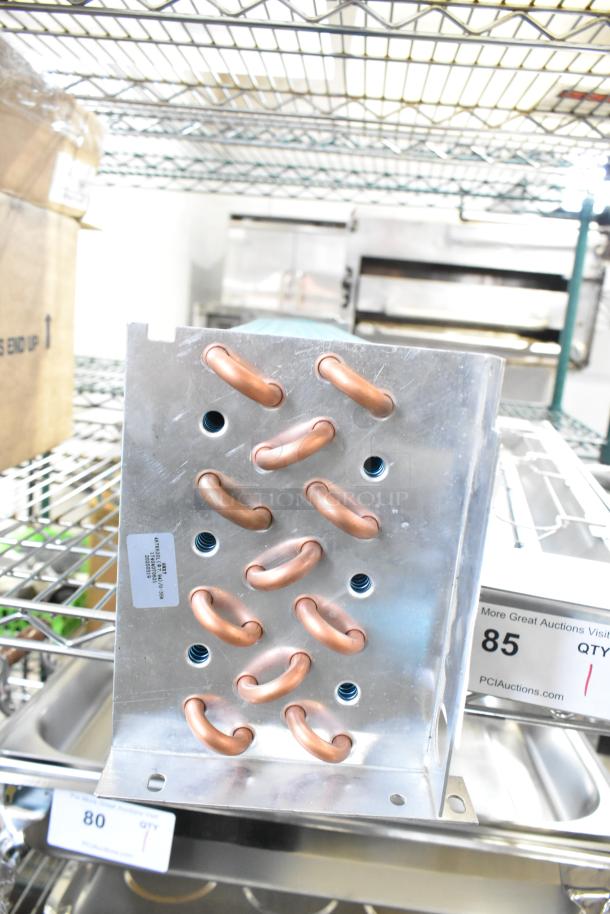 BRAND NEW 17404070621 Evaporator Coil with copper tubing, minor scratches, condition: scratch and dent, model 17812873HC.