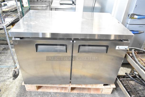 Brand new Avantco 178AU48R commercial 2-door undercounter cooler, 115 volts, 1 phase. Scratch and dent condition.