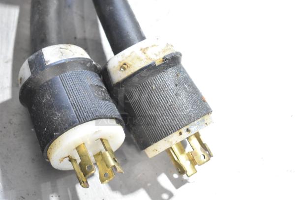 Close-up of power plugs for Middleby Marshall CTX DZ33I commercial electric conveyor pizza ovens. 208 Volts, 3/1 phase.