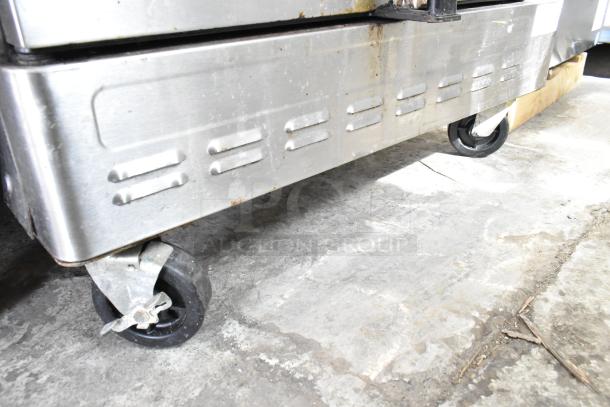 2016 Blodgett DFG-100-3 convection oven with view-through doors, thermostatic controls, on commercial casters.