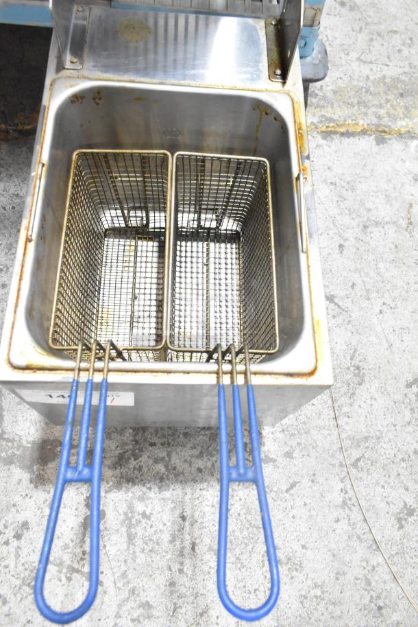 Centaur ABF16-208V countertop electric fryer with 2 baskets. Visible wear, operates on 208/240V, 1 phase.