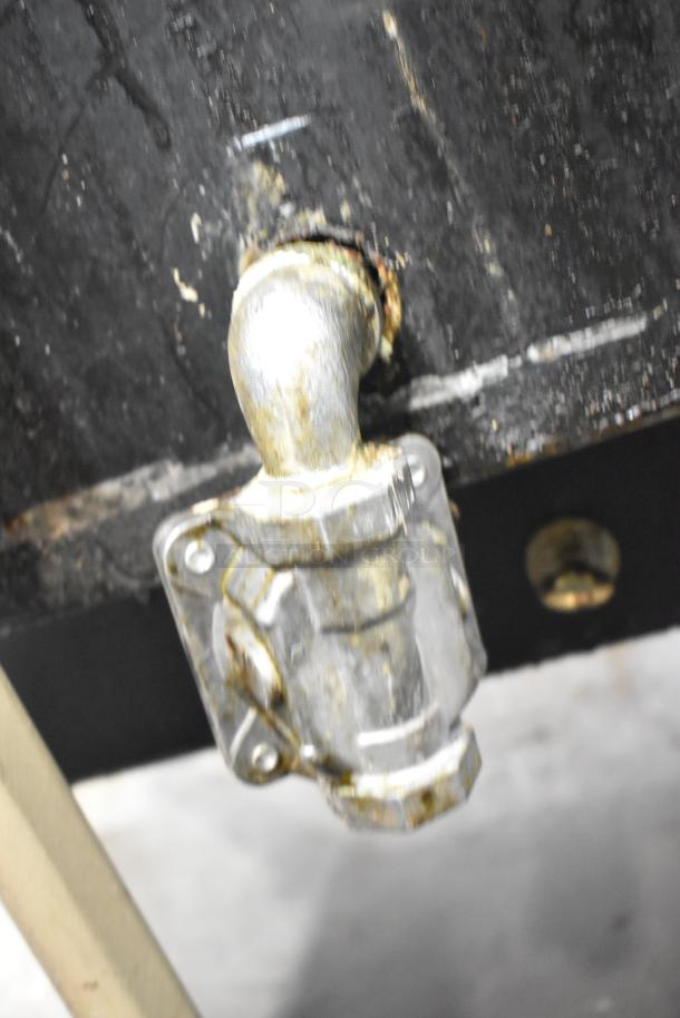 Montague C36SHB Legend steakhouse broiler, natural gas, commercial casters, 42,000 BTU, metal component detail shown.