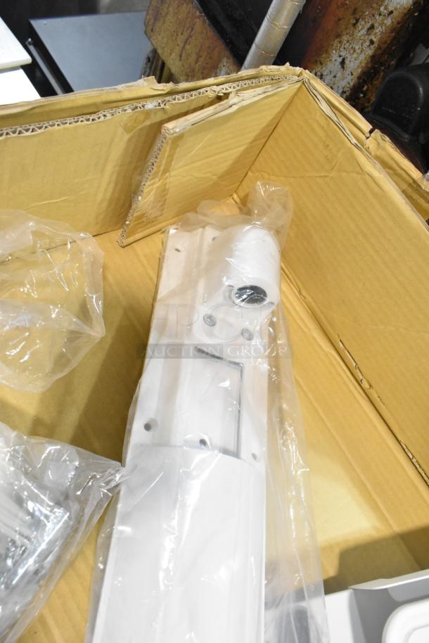 Brand new Midmark 6282-001 Shroud Kit in original packaging. Quantity: 3. Sealed and in excellent condition.