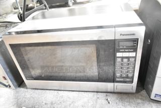 2018 Panasonic NN-SA651S countertop microwave, 1200W, stainless steel, digital keypad, used condition.