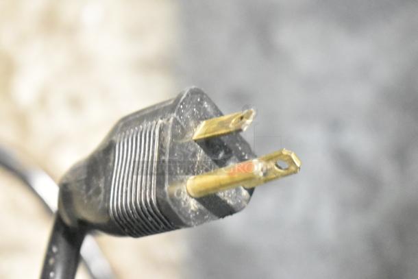 Power cord of Brain Power Inc DRS1090 Automatic 4-Stroke Gradient Lensor, 120V, 1 Phase.