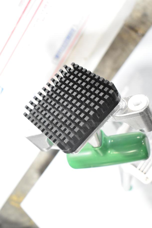 BRAND NEW Garde DC14 1/4" Heavy-Duty Vegetable Dicer with minor scratches and dents, features a grid pattern cutter.