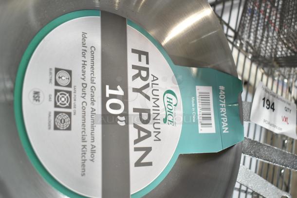 New Choice 10" Aluminum Fry Pan with tag, commercial grade, scratch and dent condition, includes 2 fry baskets.