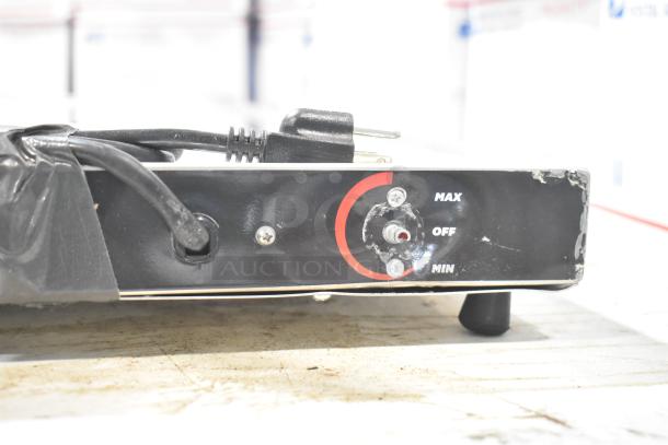 BRAND NEW ServIt ENSSW4820 48" Stainless Steel Heated Shelf Warmer, Scratch and Dent, visible control panel with max/min settings.