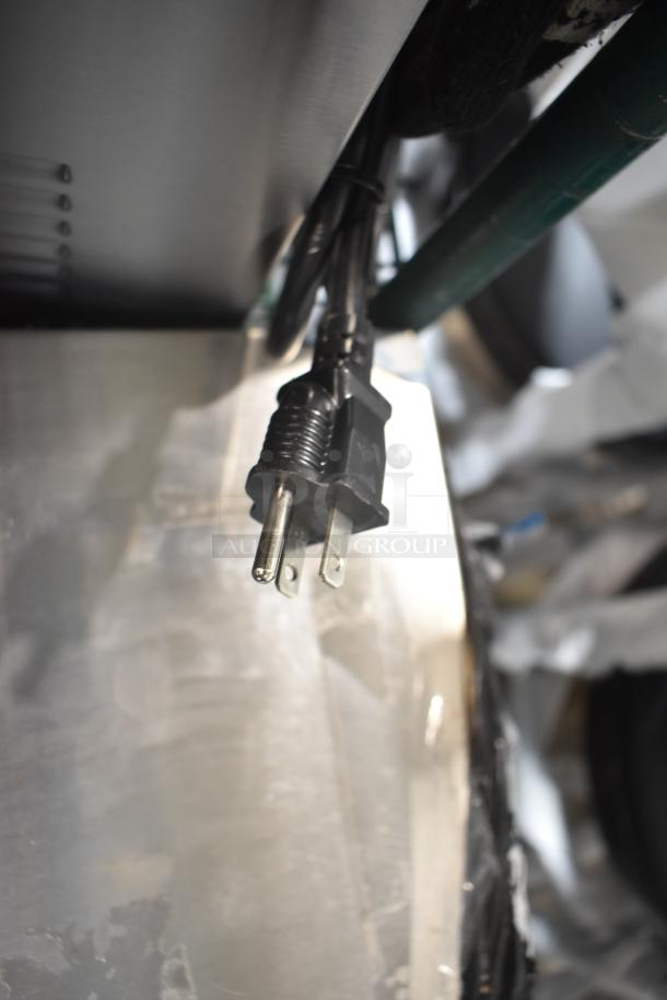 Power cord plug for a 2025 Avantco 177W50 full-size electric countertop food warmer, 120 volts, new condition, scratch and dent.