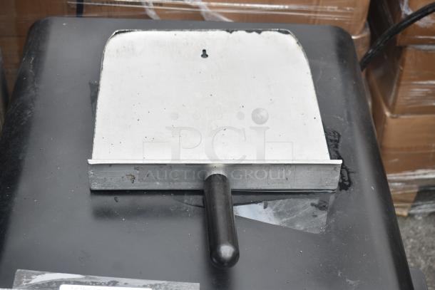 Turbochef Encore 2 countertop rapid cook oven with paddle, electric, 208/240V, 1 phase, good condition.