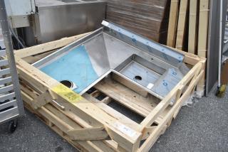 BRAND NEW Eagle Group SDTCIL-60-16/3 60" stainless steel dishlanding soil L-shaped dishtable, 16 gauge, no legs, in shipping pallet.