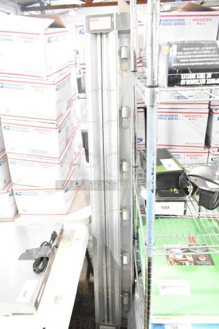 Brand new ServIt 423SW72TLHA 72" lighted strip warmer, single toggle control, 120 volts, 1 phase, slight scratch and dent.