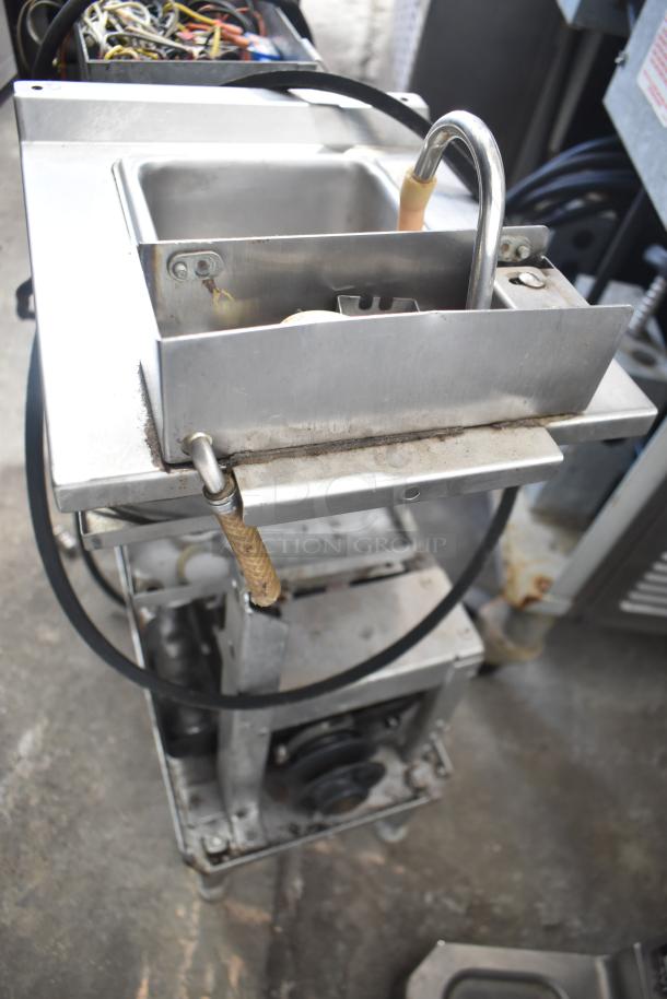 Taylor Commercial Countertop Single Flavor Frozen Beverage Machine. Stainless steel, 115 volts, 1 phase, used condition.