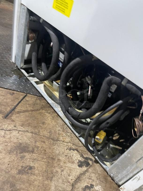 Beverage Air VM12 refrigerated merchandiser with adjustable shelving, open display, 120V 1 Phase, white, used condition.