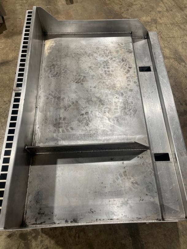 Woodstone stainless steel natural gas countertop plancha griddle, split-top design, side and back splash, model WS-PL-4836-4-CT00NG.