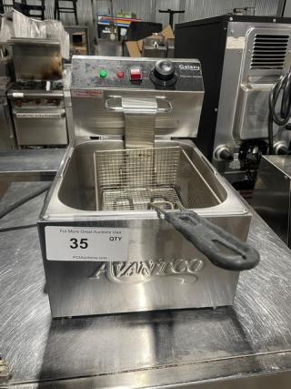 Avantco 177F100 stainless steel countertop deep fat fryer with backsplash and fry basket, 120V, excellent condition.