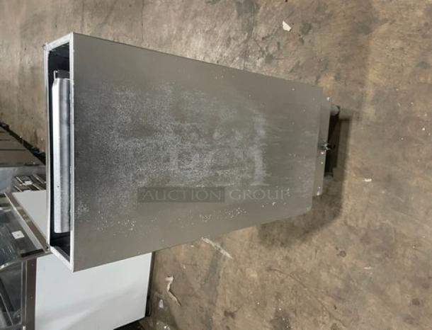 Trialator commercial stainless steel 40lb gas deep fat fryer with backsplash, on legs. Good condition, sturdy build.