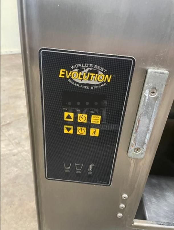 AccuTemp Evolution Series boilerless electric countertop steamer, Model E62083E15000250, stainless steel, 6-pan capacity.