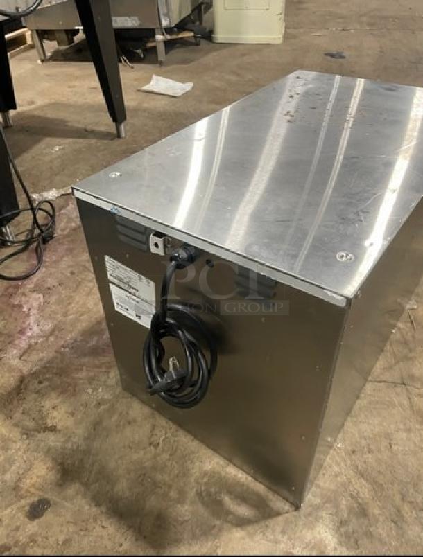 Alto-Shaam Halo Heat 500-2DN warming drawer, stainless steel, 2-drawer, model 5002DN, with visible power cord and label, 2016.