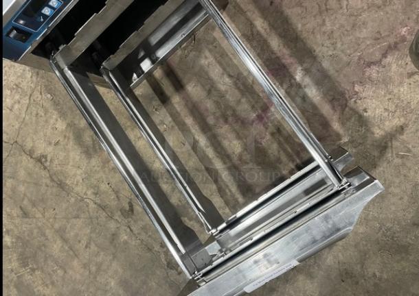 Alto-Shaam Halo Heat stainless steel 2-drawer warming drawer, model 500-2DN, 2016, excellent condition, 120V, 1 phase.