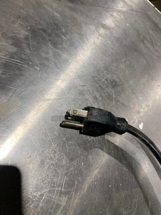 Groen SSB5G Smart Steam Boilerless Steamer, natural gas, 115V, 1 phase, shown with power cord, stainless steel surface.