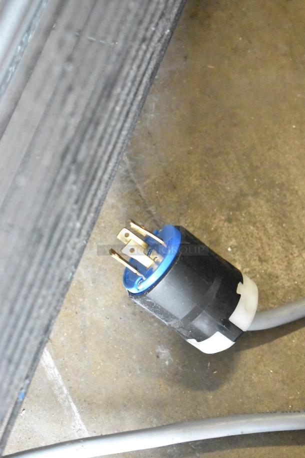 Desmon GBF-15+ETL commercial blast chiller plug with three-phase connector, durable design, 220 volts.