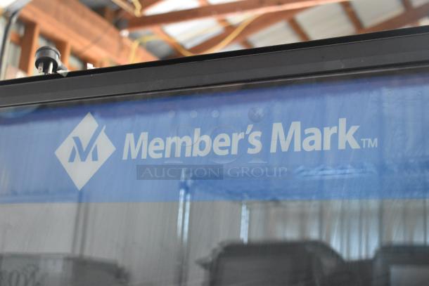 Crane 5800-4 vending machine with bill acceptor. Metal exterior; 115V, 1-phase. Features Member's Mark branding.