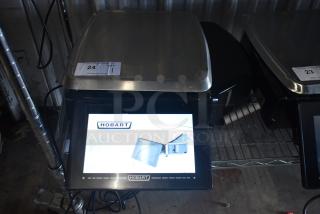 Hobart HTi-7LH4W commercial scale, minor screen damage, missing left button. Model tested, 120/208-240V, 1 phase.