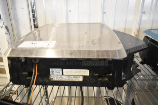 2019 Hobart HTi-LH3W commercial countertop scale, visible screen damage, tested and working, 120/208-240V, 1 phase.