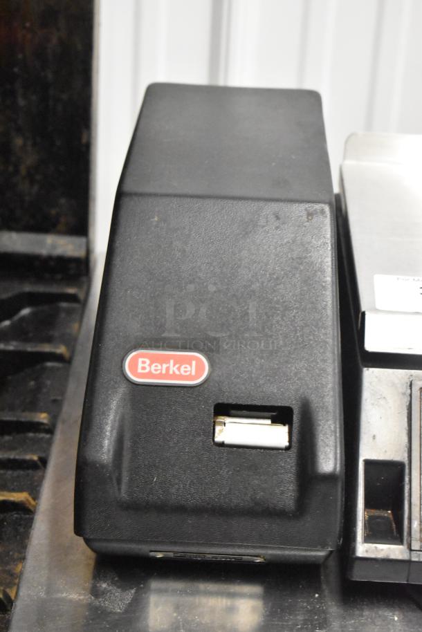 Berkel 522 commercial countertop scale with label printer, featuring a black casing and visible brand logo. 120 volts, 1 phase.