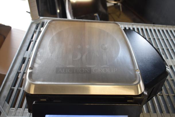 2016 Hobart HTi-7LH Commercial Scale, stainless surface, tested and working, 120/208-240V, 1 Phase.