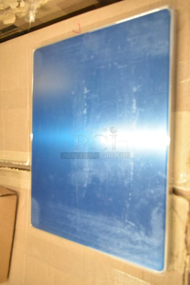 Mettler Toledo FreshWay Scale, new condition, features 100-240 volts, 1 phase, blue platform, ideal for precise measurements.